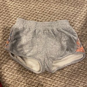 ROXY WOMEN GRAY SHORTS